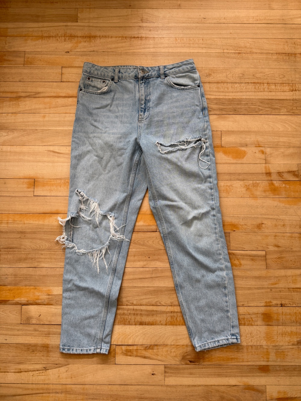 Top Shop | Light Wash Distressed Mom Jeans | Classic High-Rise Fit